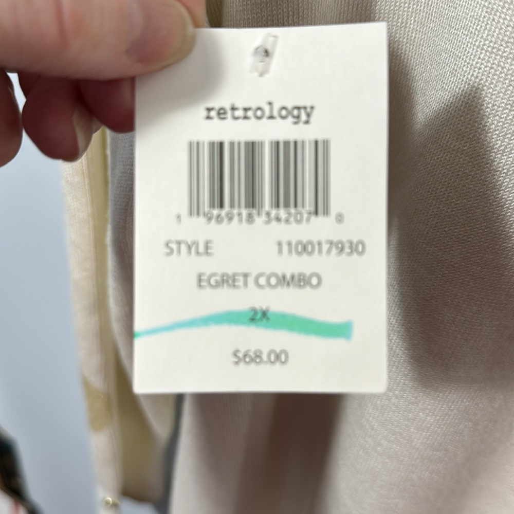 NWT Retrology Cream with Gold Polka Dots Turtleneck Sweater in Size 2X - Picture 8 of 10
